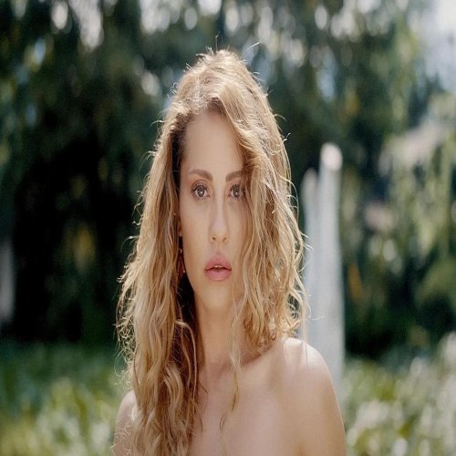 Derya Uluğ - Şansım Olsun Derya Uluğ - Şansım Olsun