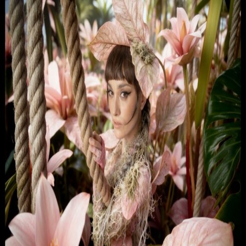 Elif Kaya - Belki de Aşk Lazım Değildir