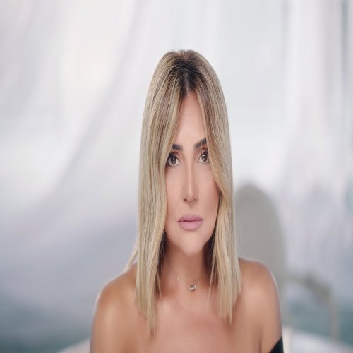 Zülfiyyə Xanbabayeva - Ana