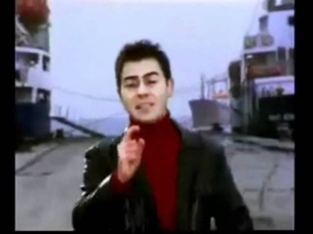 Serdar Ortaç,Ebru Gündeş - Kararsın Dünya